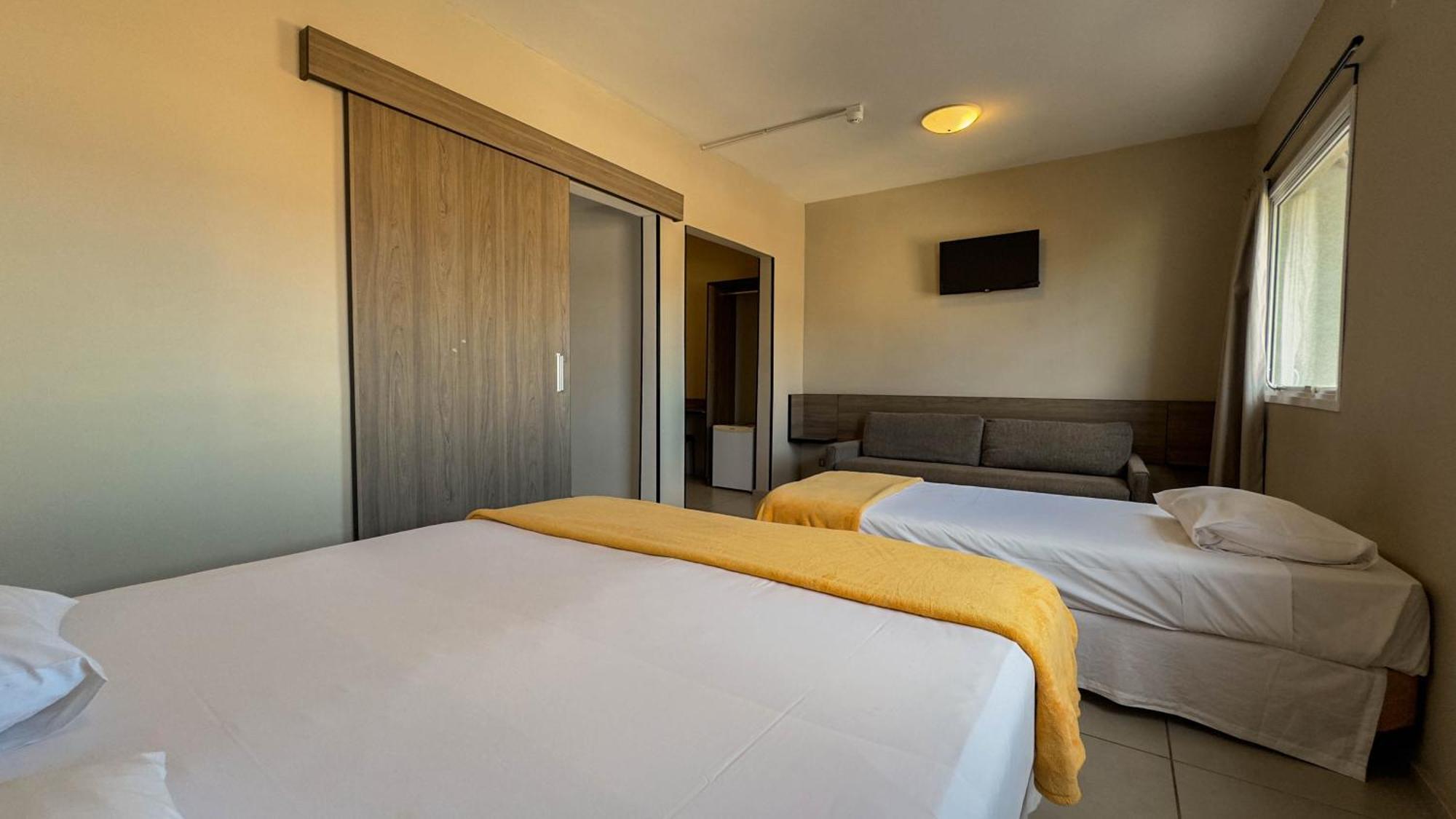 I-Hotel Пірасікаба Екстер'єр фото